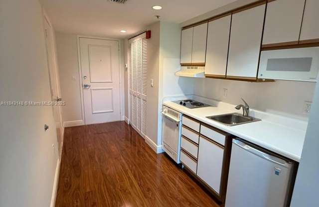 Photo of 5715 SW 72nd St