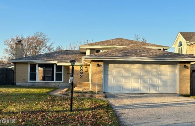 9024 W. 92nd PL - 9024 West 92nd Place, Hickory Hills, IL 60457
