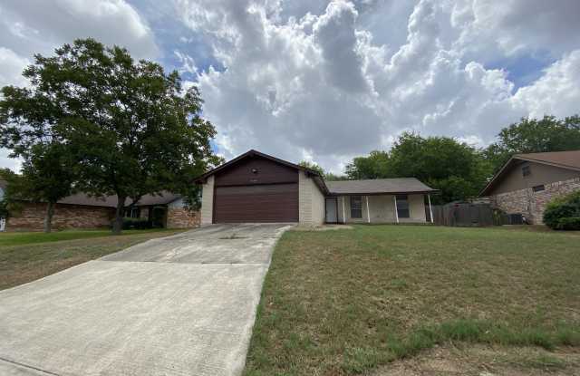3454 Cliffside Drive