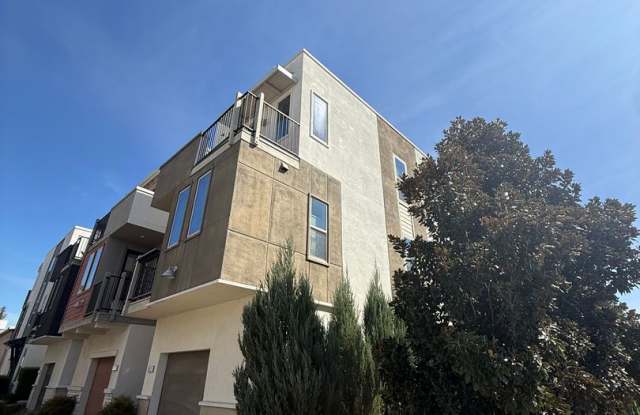 2 bed | 2.5 bath | 1014 SF | 1 Car Garage | Tri-level condominium| Owner pays WS&G!