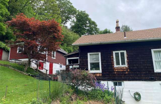 87 Snowden (Rear Cottage) Avenue