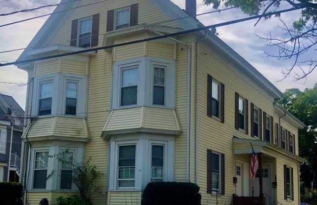 165 Chestnut unit: 2