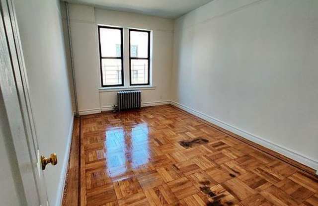 1124 Stratford Avenue