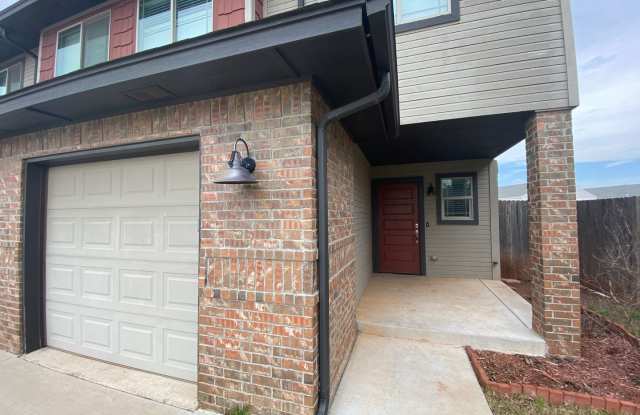 Photo of Beautiful 2 Story 4 Bedroom Duplex In DEER CREEK SCHOOL DISTRICT!!!