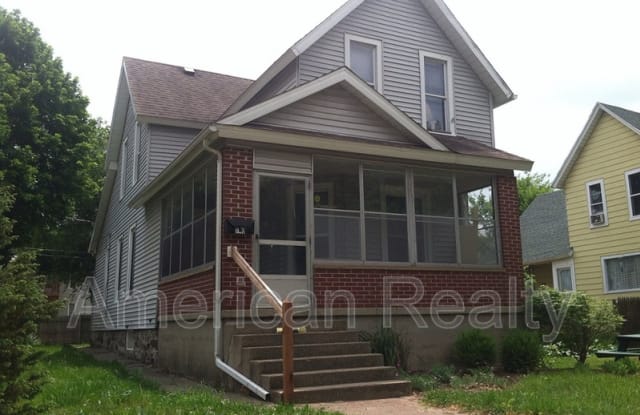 1140 Jackson St NW - 1140 Jackson Street Northwest, Grand Rapids, MI 49504