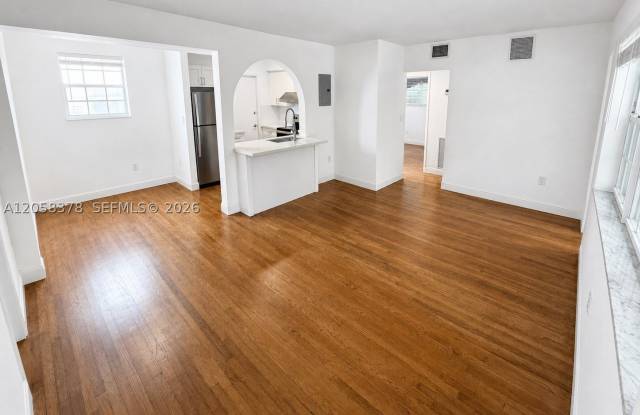 1561 West Ave