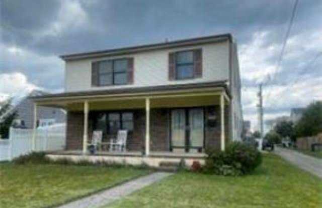 2105 W Brigantine Ave