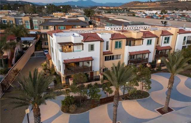 1528 Doheny Way