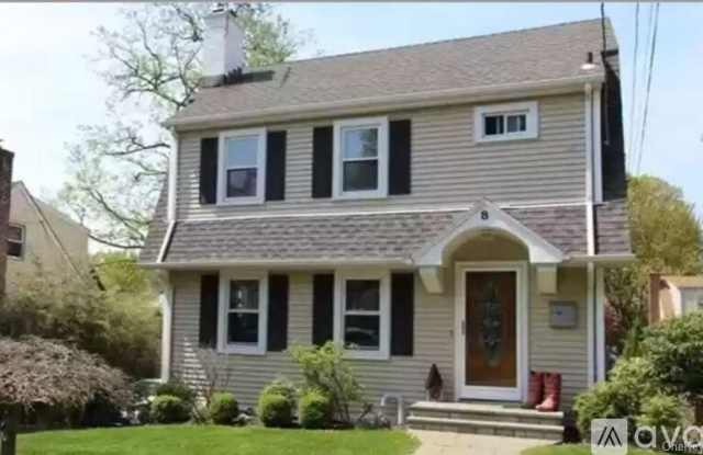 8 Harrington Place