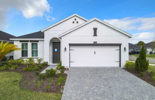 Photo of Spacious 4-bedroom, 2-bath House