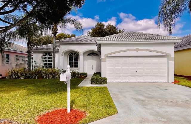 Photo of 2645 Southeast 5th Court