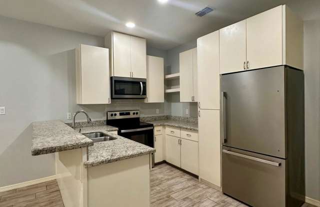 Photo of 1503 W Heritage Dr