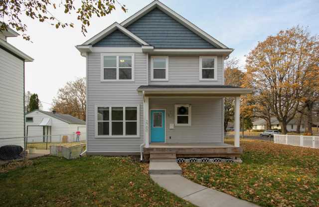 2700 Dorman Ave.