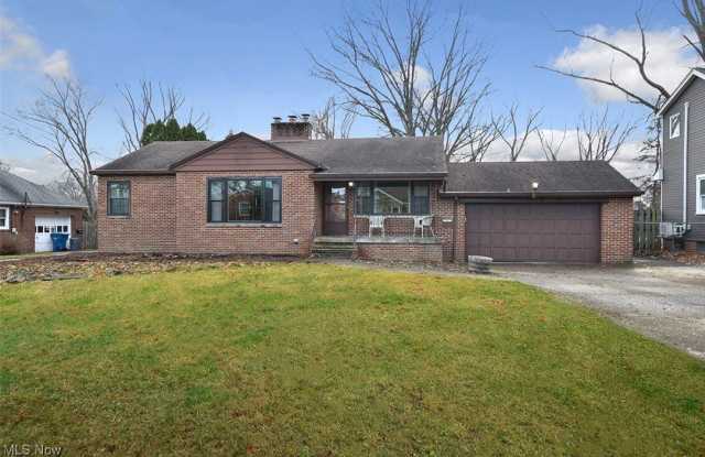 Photo of 21775 Hillsdale Avenue