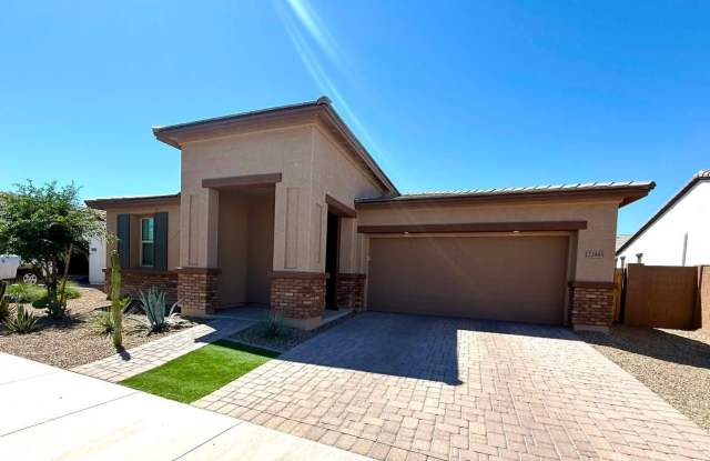 22995 E Calle Luna