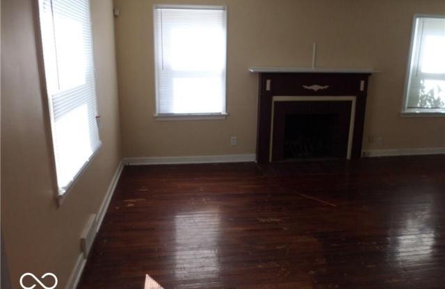 3602 N Layman Avenue