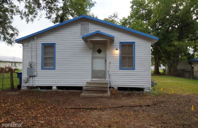 1610 W Blanchard St - 1610 W Blanchard St, Opelousas, LA 70570