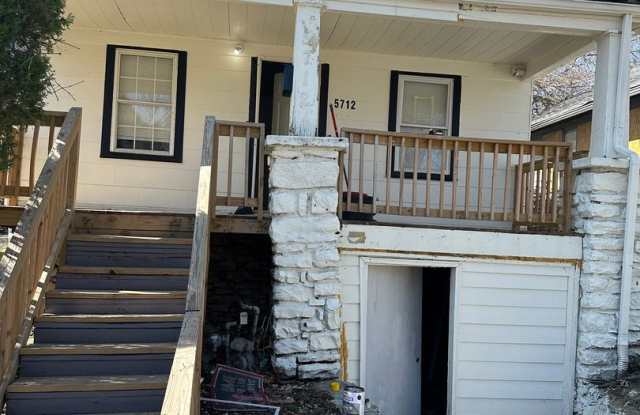 3 bedroom 1.5 bathroom