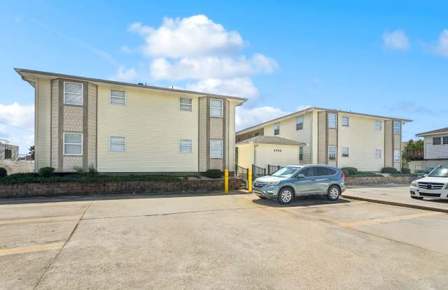 4790 Pontchartrain Dr