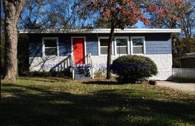 Home for rent in Midfield! View with 48 Hours Notice!