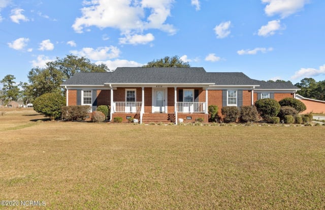 4015 Freedom Way - 4015 Freedom Way, Onslow County, NC 28584