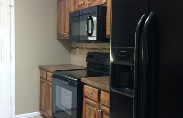 610 A West Market St Unit 2