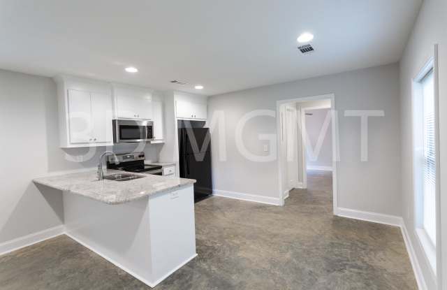 105 Wedgewood Circle