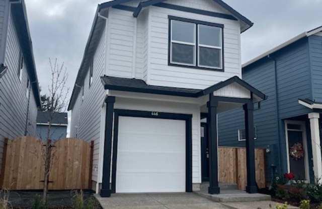 3 Bedroom 2.5 Bath Newberg OR