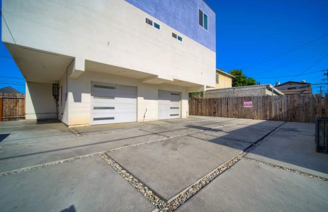 1423 1/2 S New Hampshire Ave