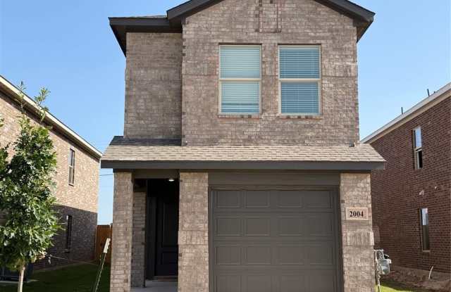 2004 Delphine Drive