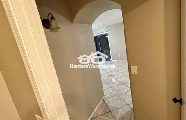 2811 South 160th Lane