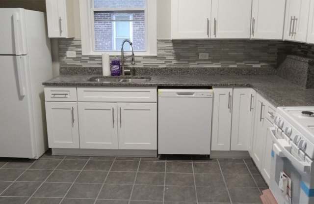 9611 S Avenue L Avenue