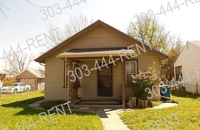 $400 Holiday Move-In Special – 3-Bed Ranch Home Minutes from Downtown Denver