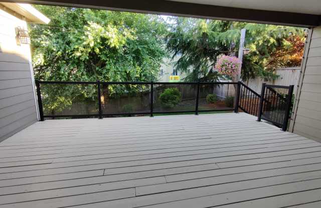 1292 East Lucas Street