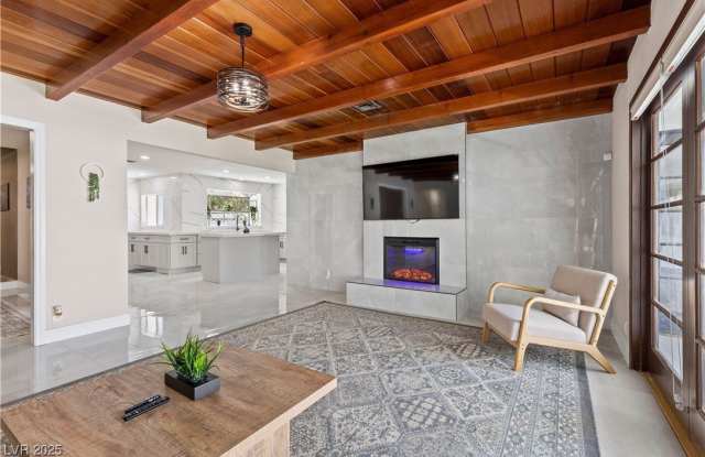 Photo of 2420 Laurie Drive