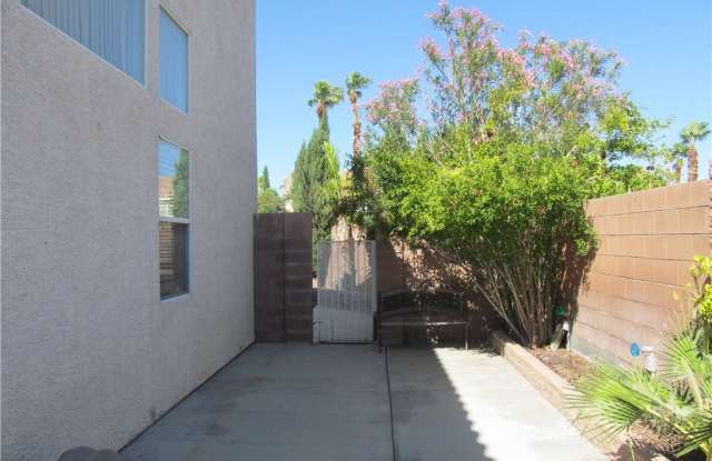 9600 RAINFALL Avenue