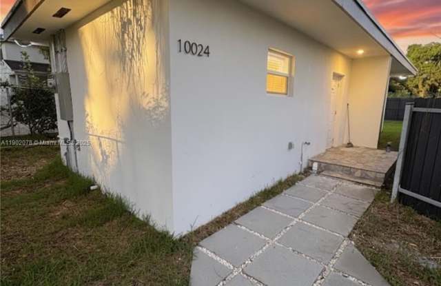 Photo of 10020 SW 171st St