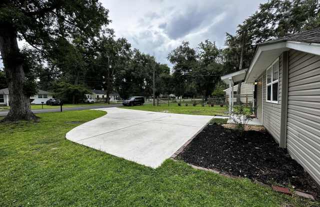 1805 Battery Park Drive