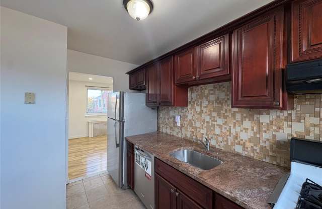 245-39 76th Avenue unit: 2Nd Floor