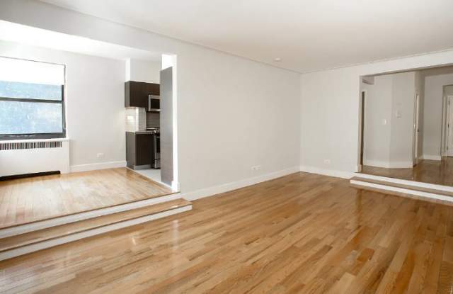 Photo of 12 Gramercy Pk S