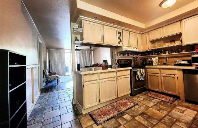 95-273 Waikalani Drive