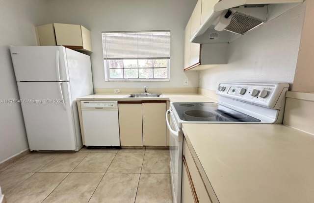 Photo of 631 Cypress Lake Blvd