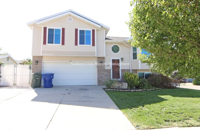 929 E 1275 N - 929 East 1275 North, Ogden, UT 84404