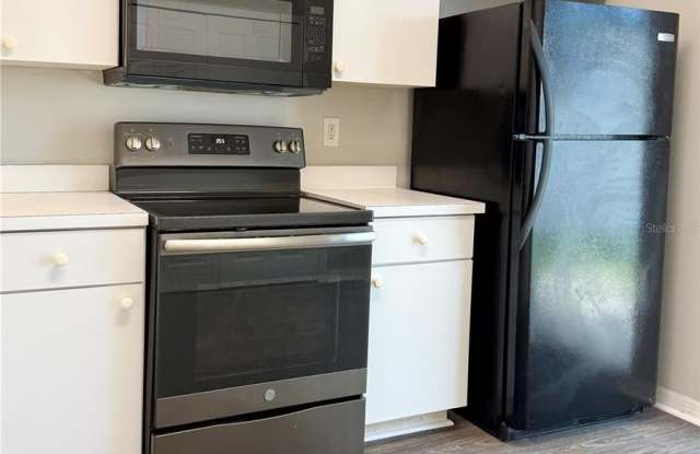 28510 SEASHELL COURT