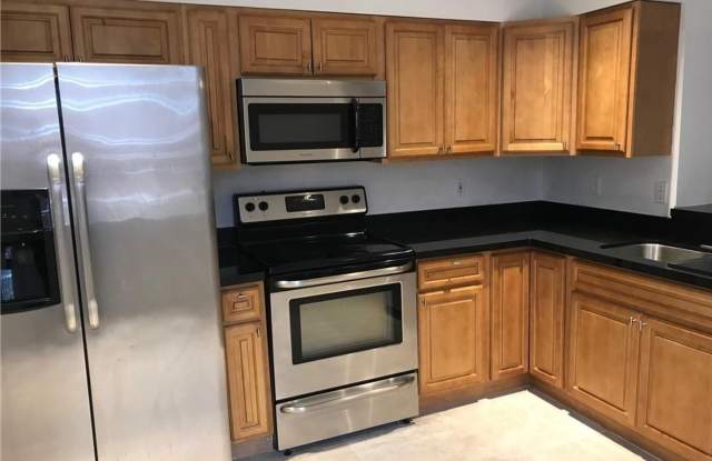 1489 Barcelona Way 1489, Weston, FL 33327