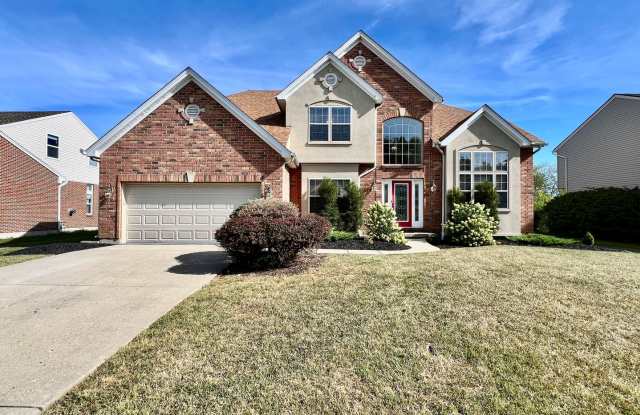 Photo of Large executive home in pool community Mason, Oh