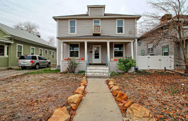 Nice 3 Bed 1 Bath Basement Apartment Close to Downtown GJ