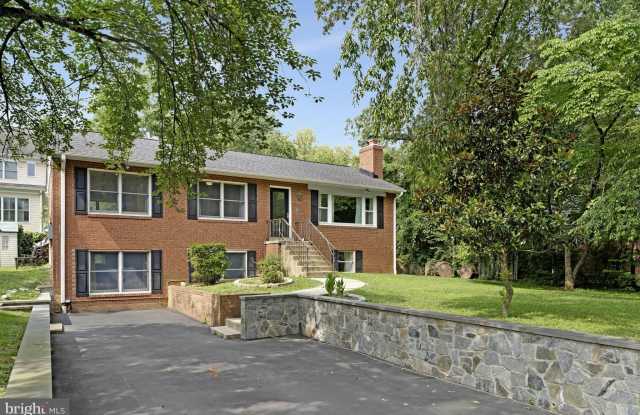 6513 OLD DOMINION Drive