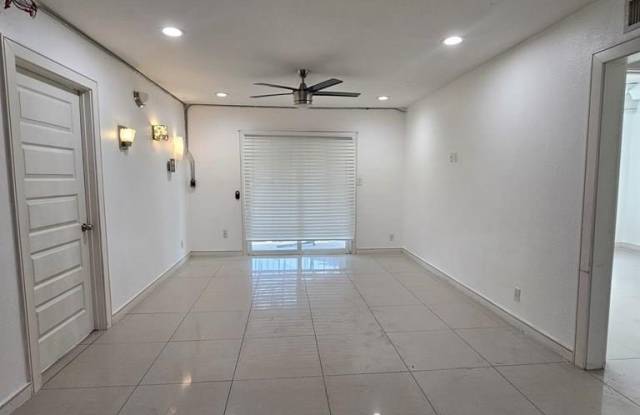 1900 E ELIZABETH ST.