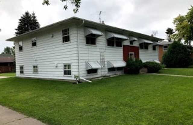 904 18th Street South - 1